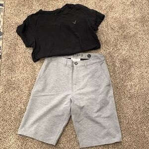 Men’s BKE shorts and American Eagle T-Shirt
